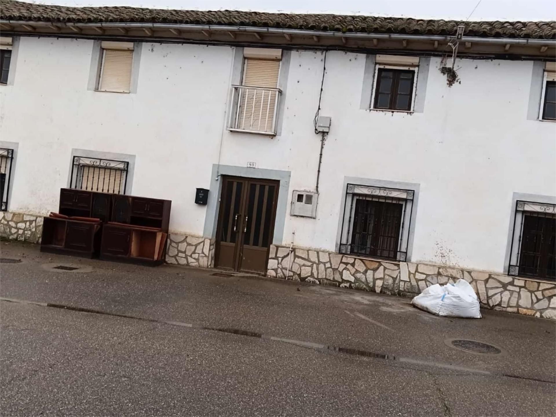 Vista exterior de Casa o xalet en venda en Vega de Tera