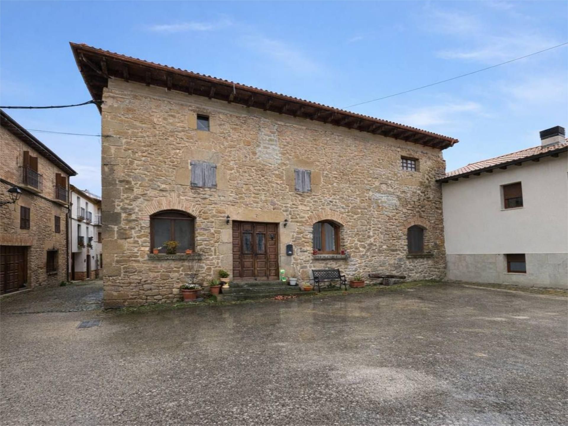 Exterior view of Flat for sale in Mañeru  with Heating, Storage room and Furnished