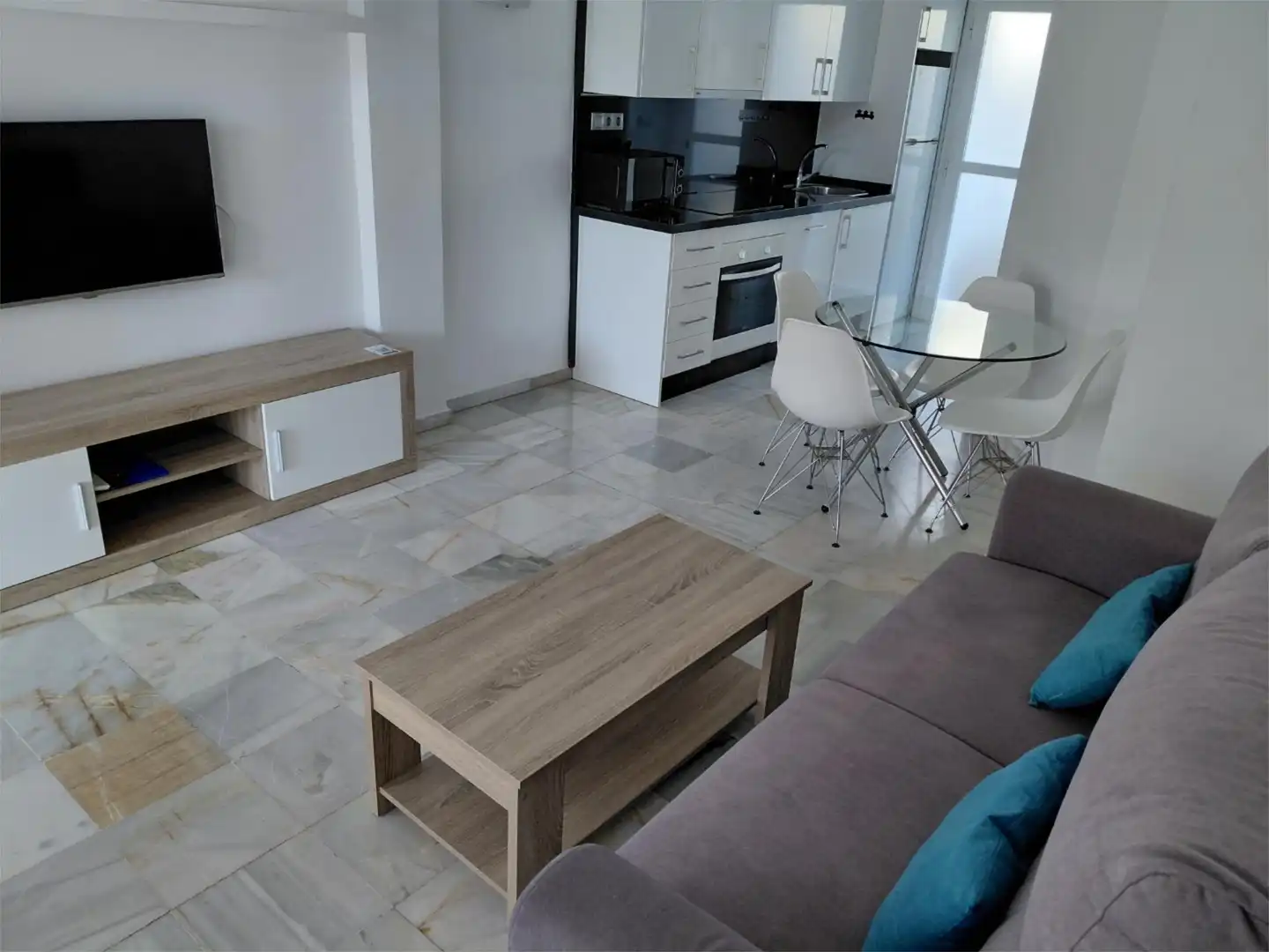Flat for rent in Urbanización La Reserva, 6029, Reserva de Marbella Flat for rent in Urbanización La Reserva, 6029, Reserva de Marbella