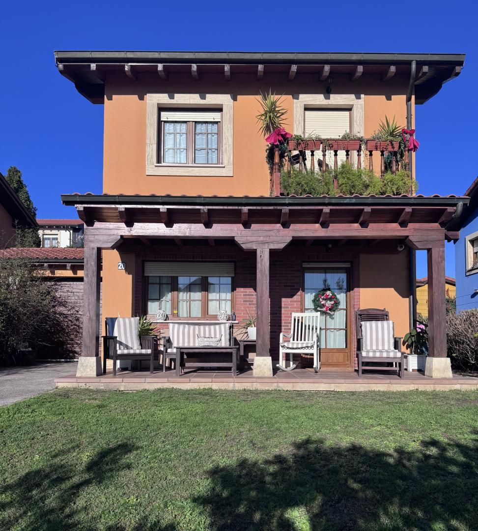 Terrassa de Casa o xalet en venda en Suances amb Terrassa i Balcó