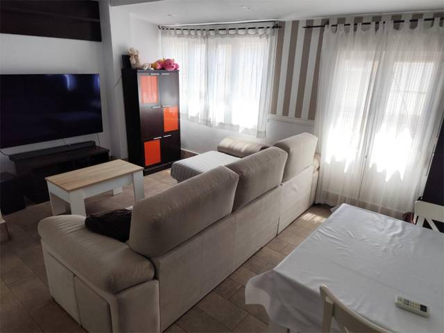 Piso en Venta en Calle Sierra del Quintanar, 5 en Palomeras Bajas