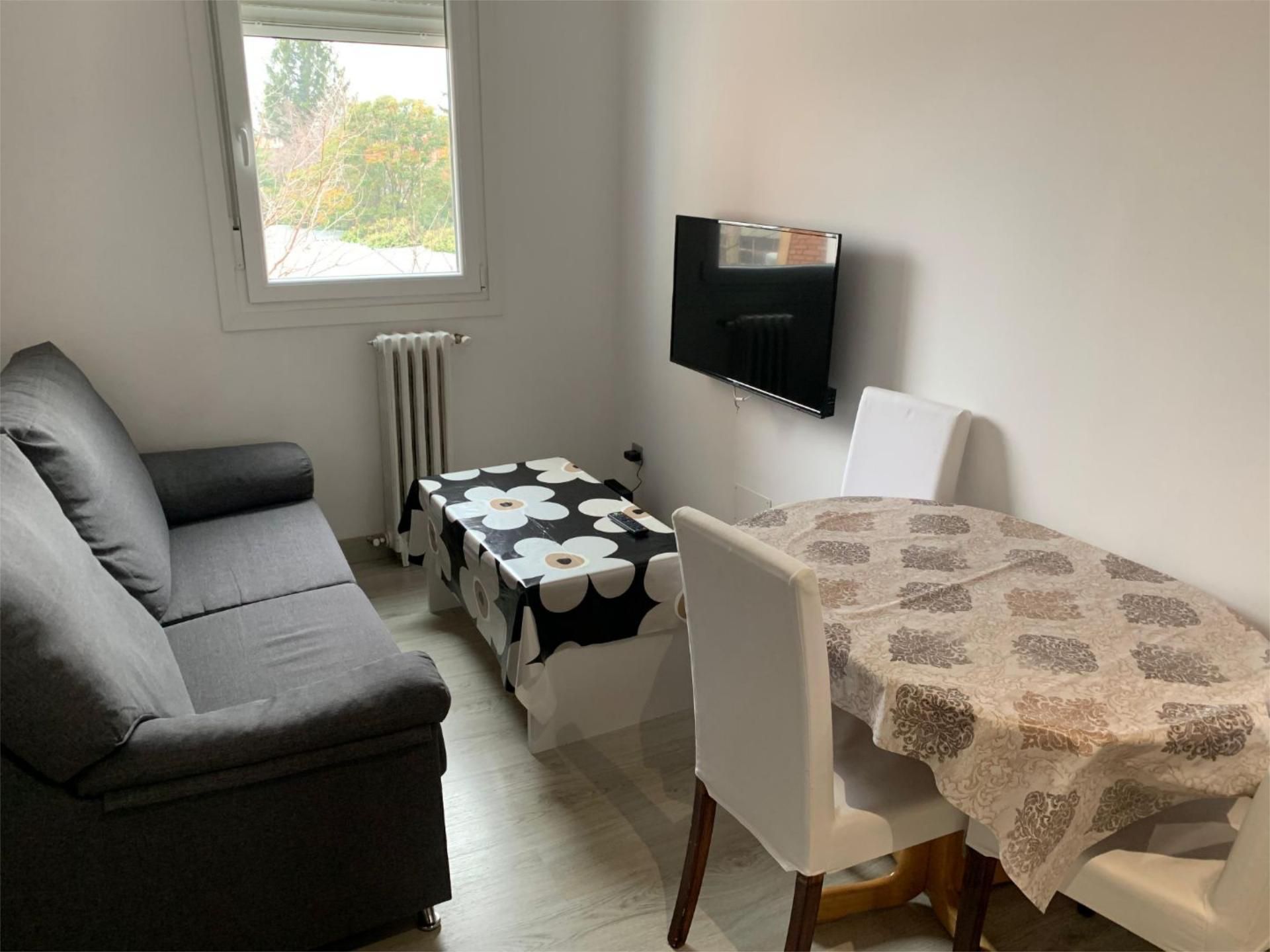 Pis per a compartir a Calle del Arca 2, 12, Delicias Sala d'estar de Pis per a compartir en Valladolid Capital amb Calefacció, Parquet i Terrassa