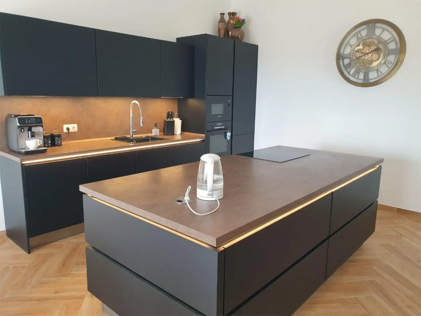 Kitchen of Flat for sale in Arico  with Private garden, Parquet flooring and Terrace