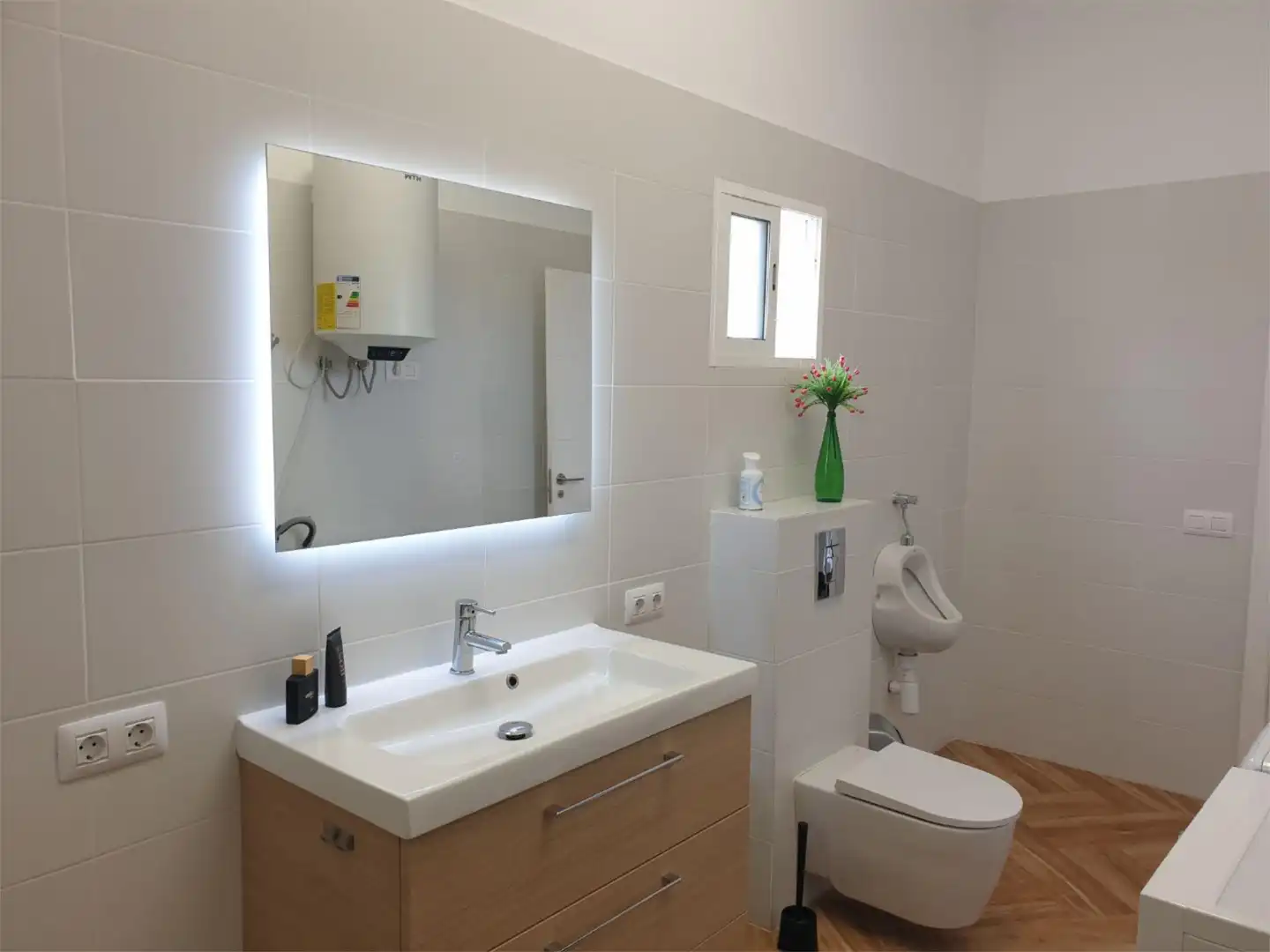 Bathroom of Flat for sale in Arico  with Private garden, Parquet flooring and Terrace