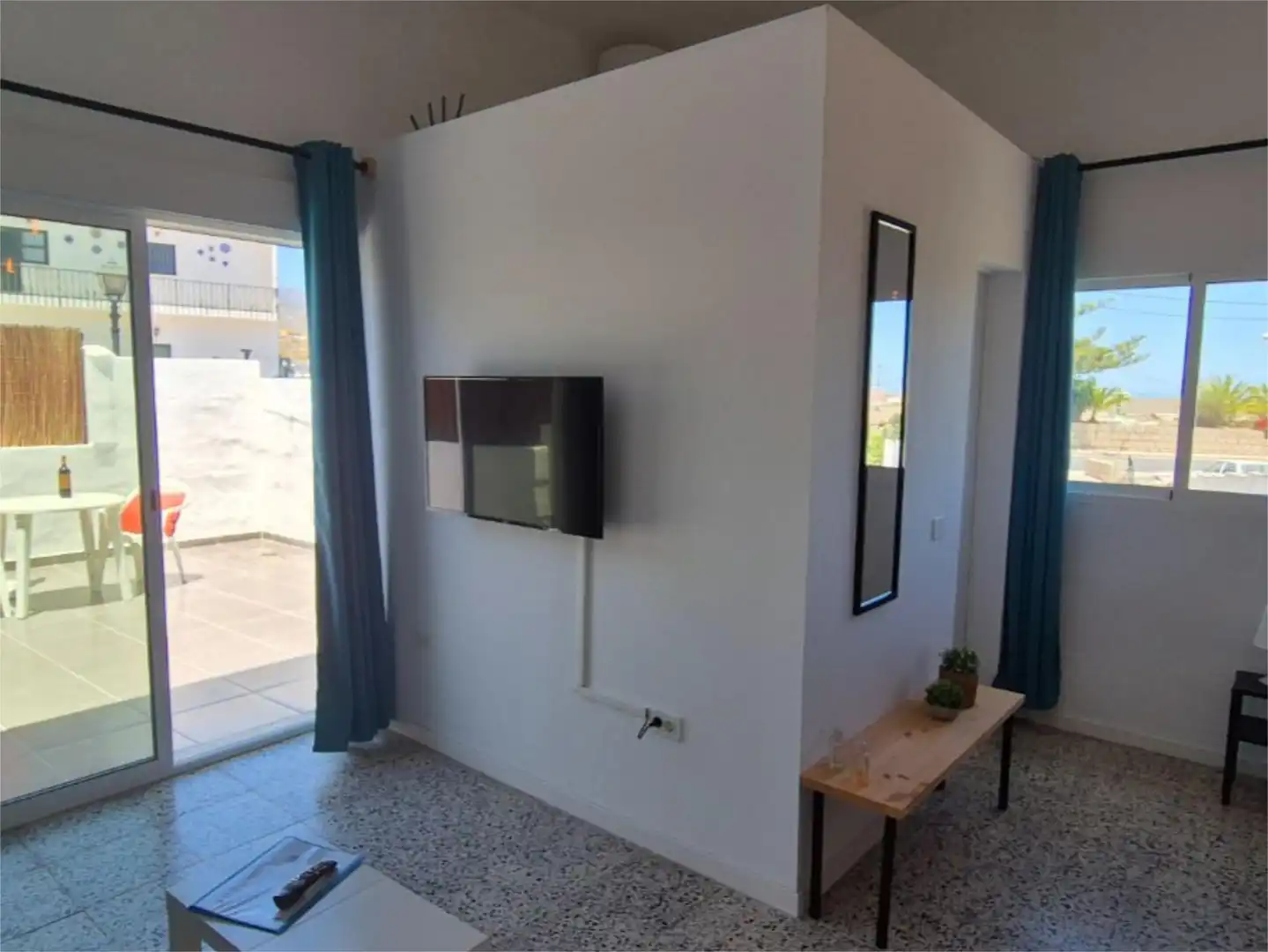 Living room of Flat for sale in Arico  with Private garden, Parquet flooring and Terrace