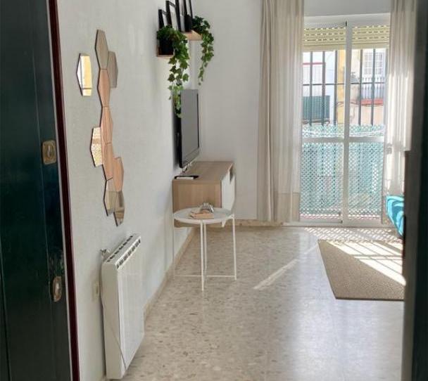 Piso en venta en Avenida Sanlúcar de Barrameda, 38, Playa Cruz del Mar, Chipiona - imagen 1 Foto 1 de Piso en venta en Avenida Sanlúcar de Barrameda, 38, Playa Cruz del Mar, Chipiona