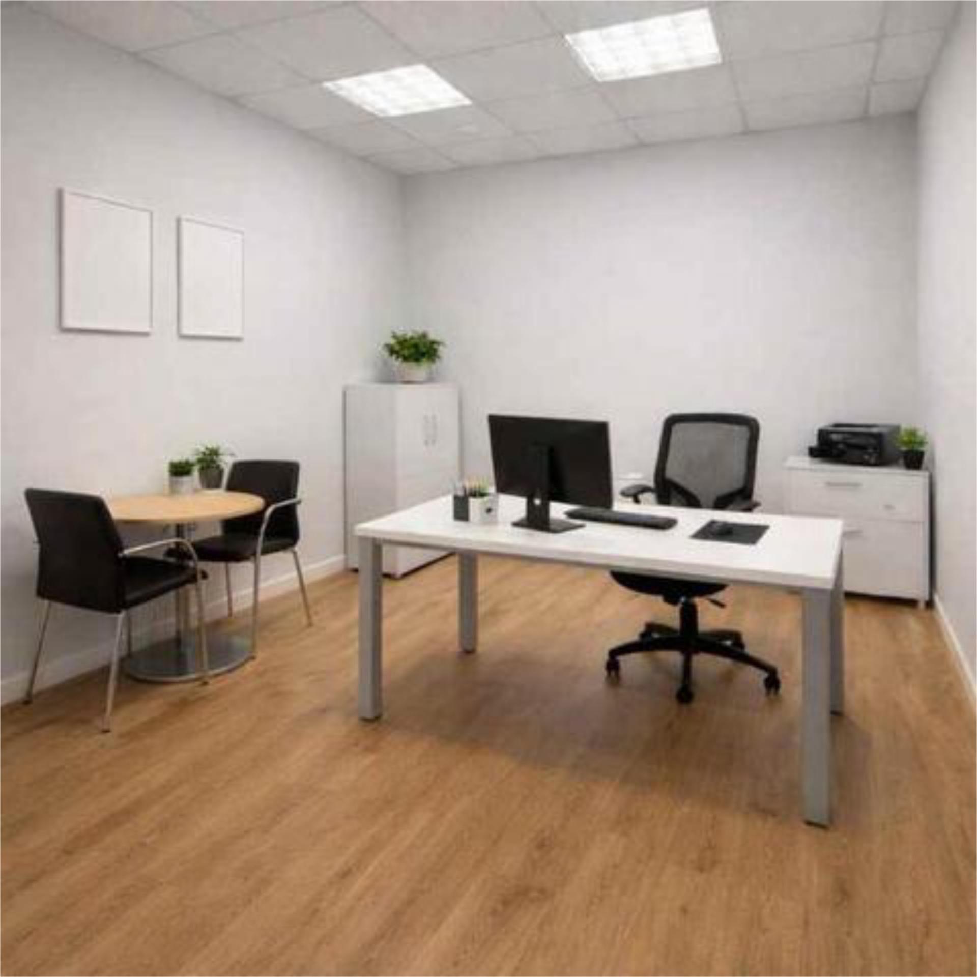 Office to rent in Dos Hermanas  with Air Conditioner