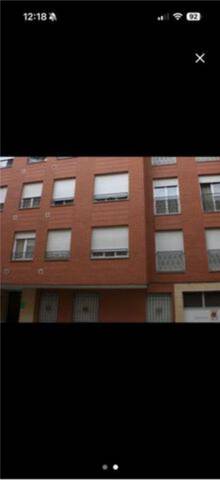 Garaje en Alquiler en Santiago - San Telmo