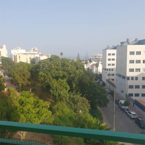 Piso en Alquiler en Calle Carlos Cano, 29 en Puerto de Estepona