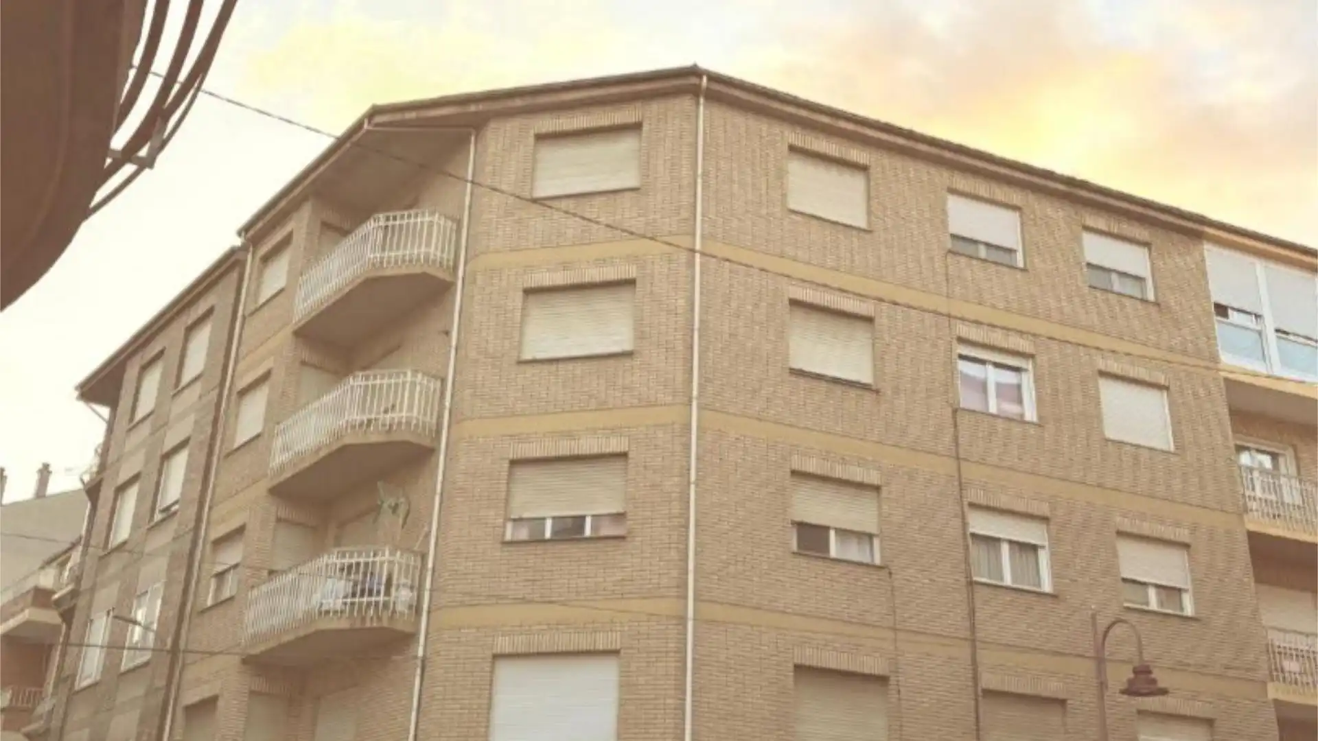 Pis en venda a Avenida Eulogio Fernández, 75, O Barco de Valdeorras Vista exterior de Pis en venda en O Barco de Valdeorras amb Calefacció, Traster i Moblat