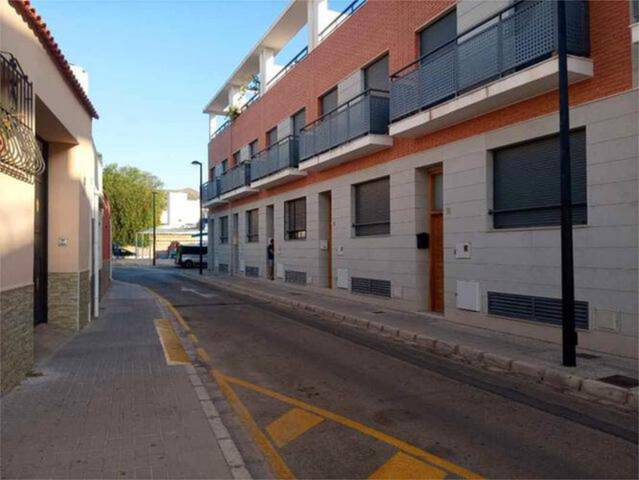 Casa adosada en Alquiler en El Real de Gandia