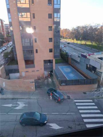 Garaje en Alquiler en Valdezarza