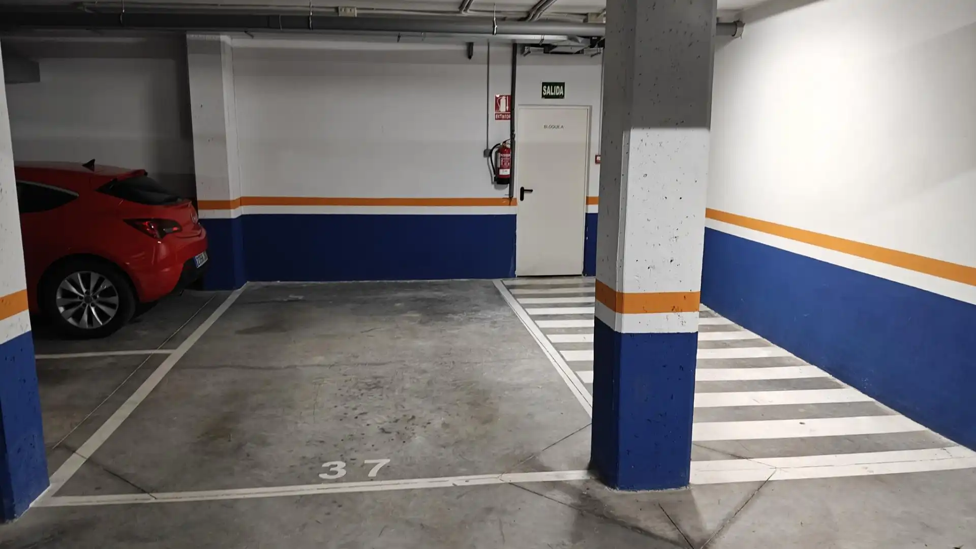 Garage zur Miete in Calle Pintor Velazquez, 41, Norte - Universidad Parkplatz von Garage zur Miete in Móstoles