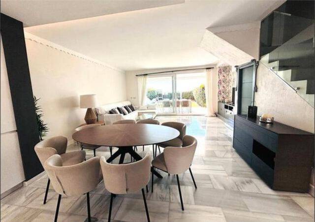 Casa-chalet en Alquiler en Las Chapas - Alicate Playa