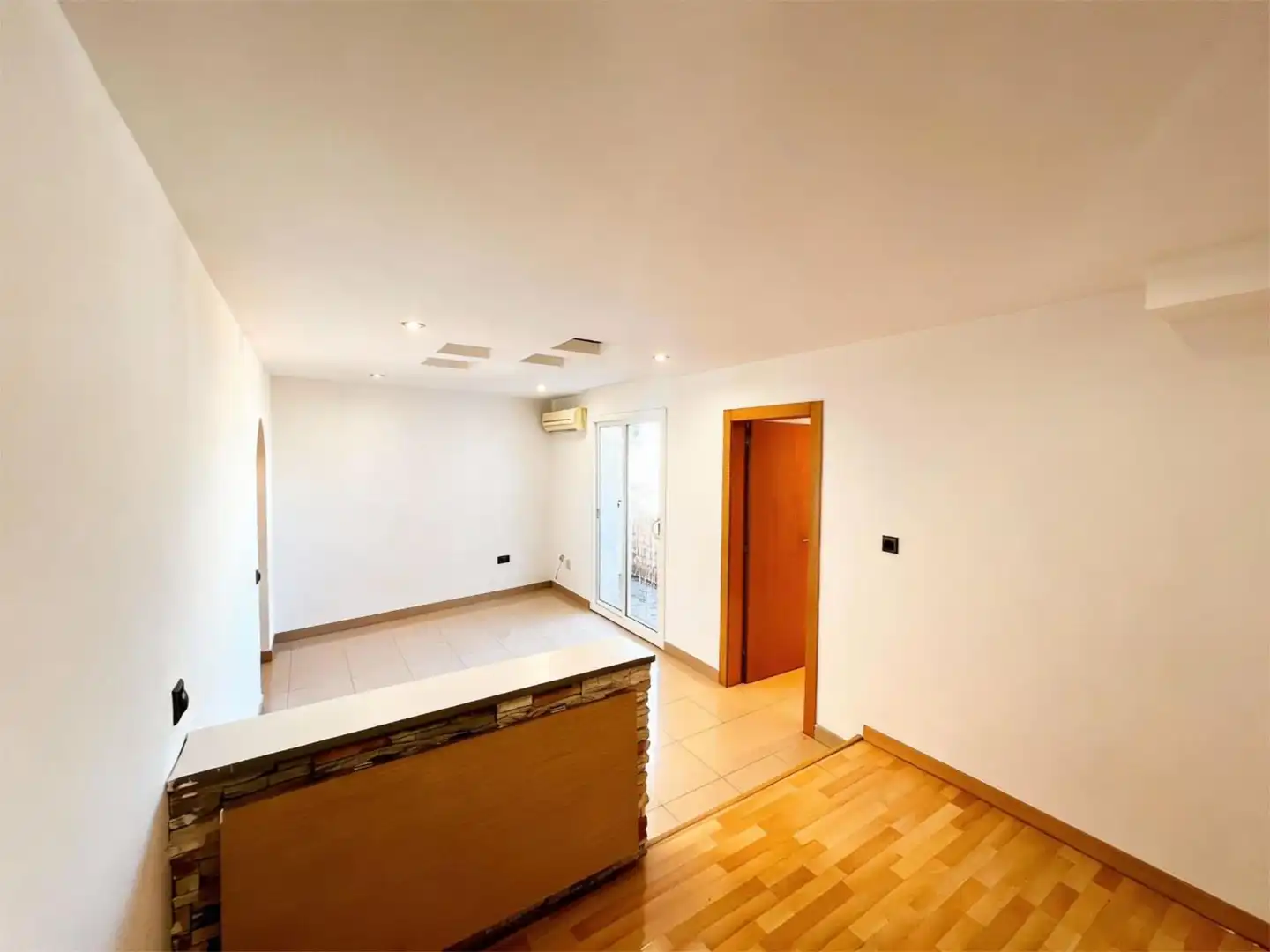 Wohnung zum Verkauf in Sant Boi de Llobregat mit Klimaanlage und Balkon