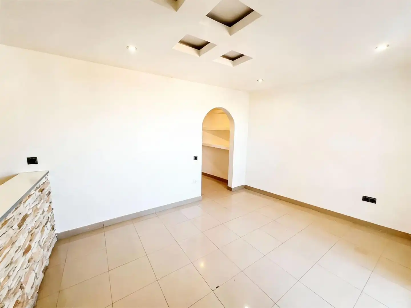Wohnung zum Verkauf in Sant Boi de Llobregat mit Klimaanlage und Balkon