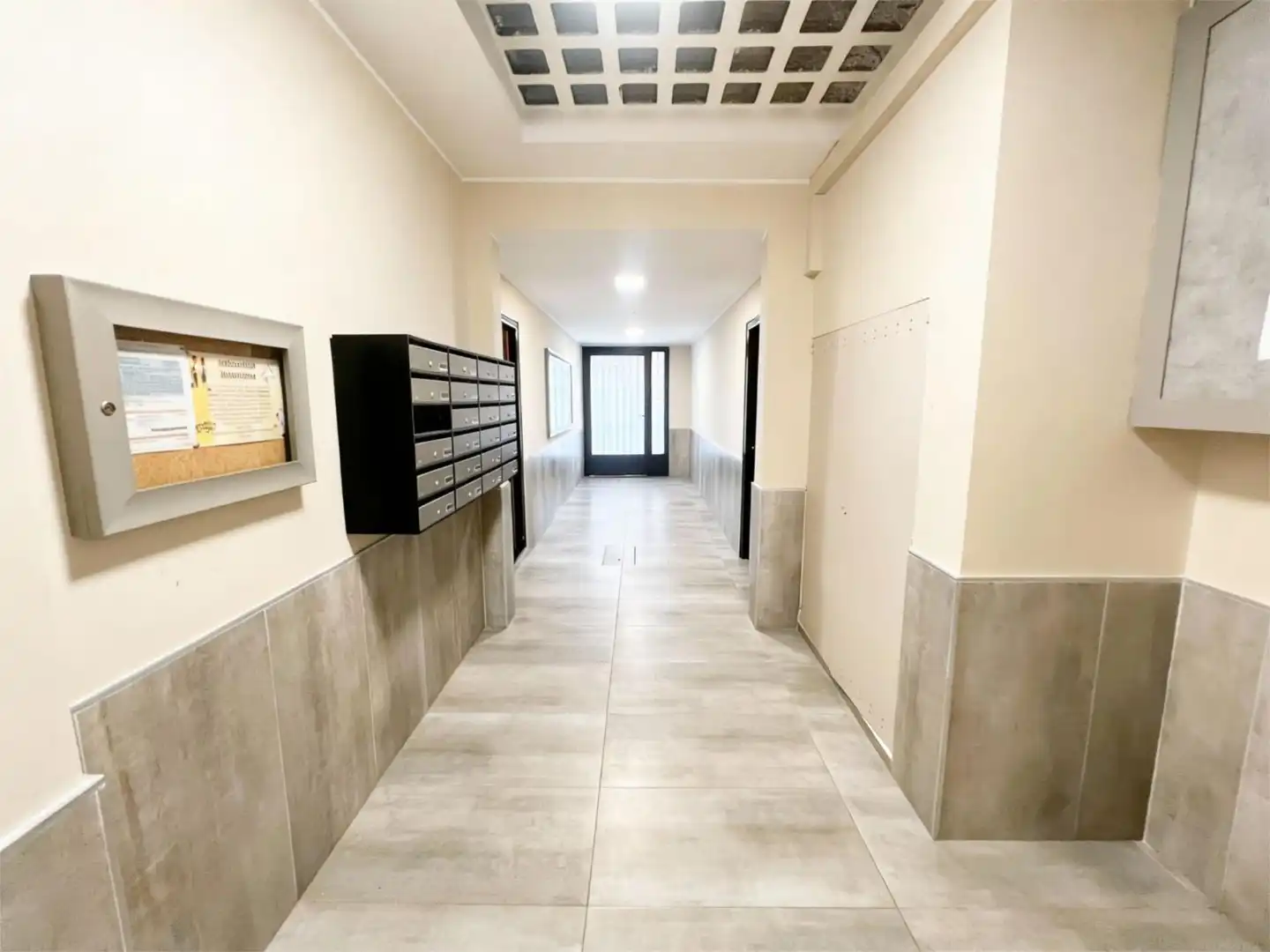 Wohnung zum Verkauf in Sant Boi de Llobregat mit Klimaanlage und Balkon