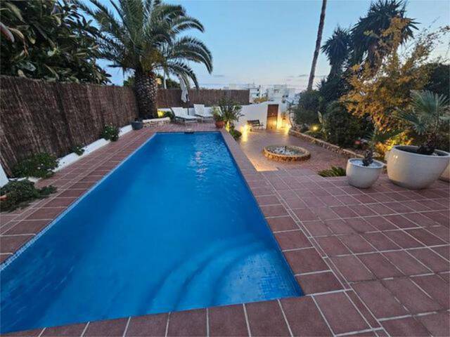 Casa-chalet en Venta en Santa Gertrudis