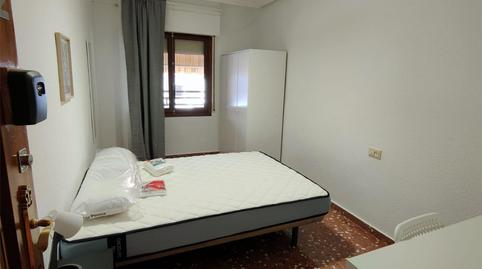 Pis per a compartir a Calle Doctor Rodríguez Fornos, 1 - imatge 2 Foto 2 de Pis per a compartir a Calle Doctor Rodríguez Fornos, 1