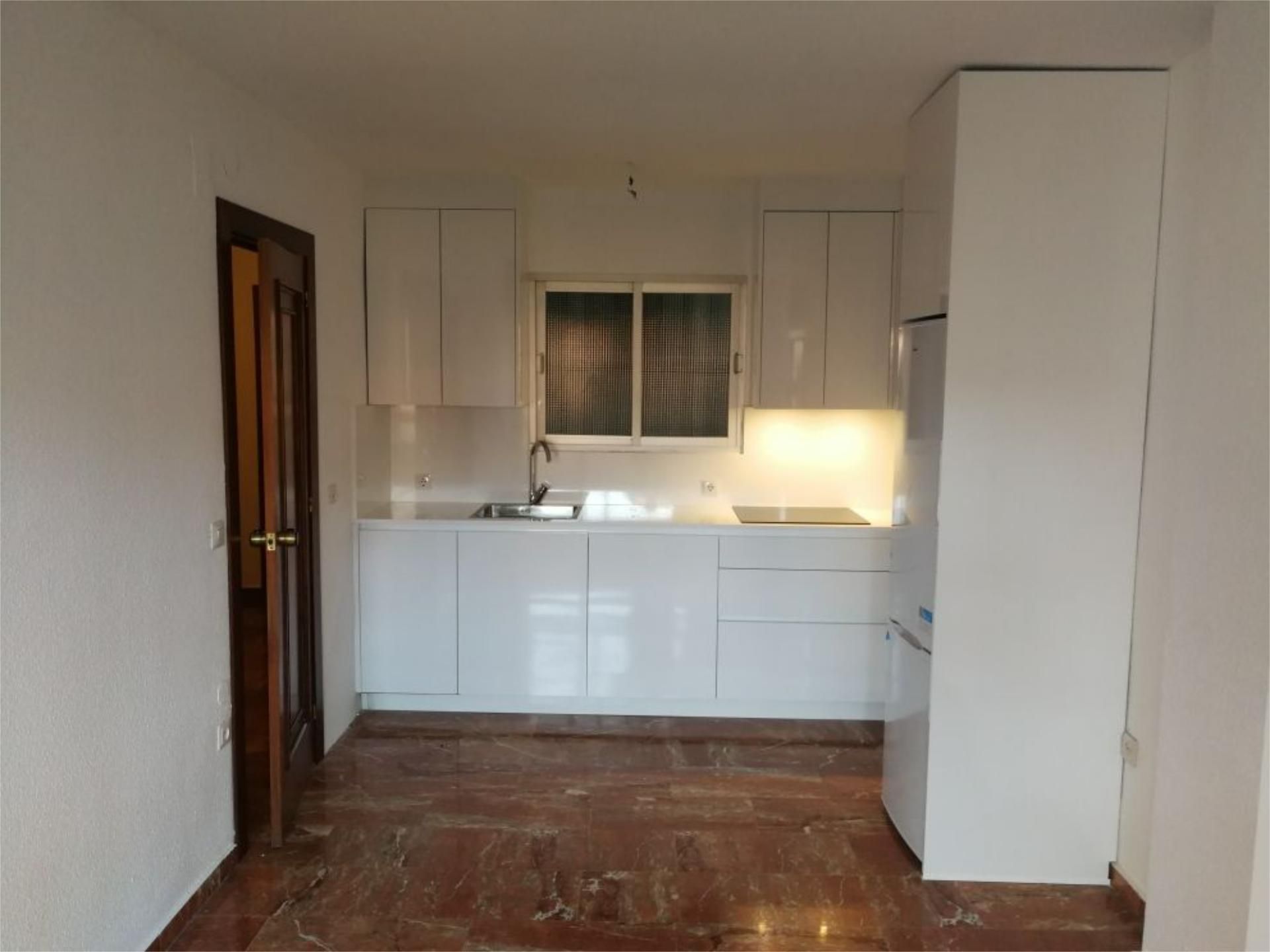 Cuina de Pis de lloguer en  Granada Capital amb Aire condicionat, Calefacció i Terrassa