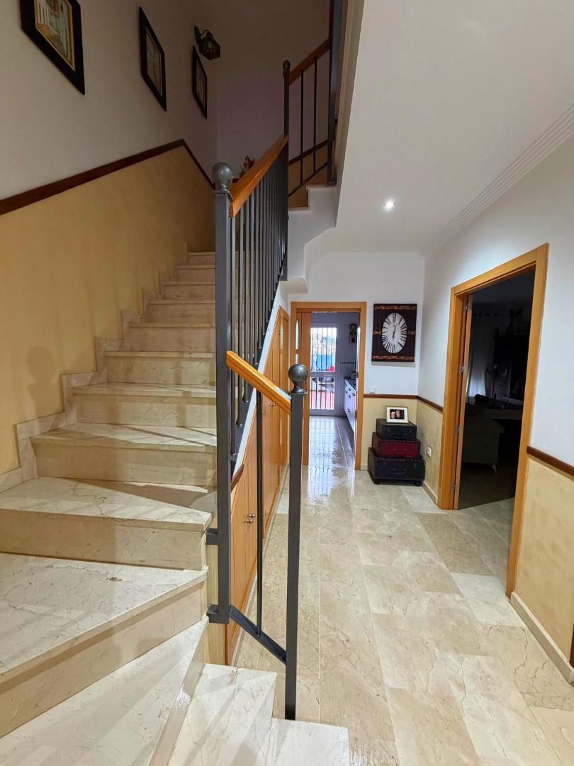 Casa adosada en venda a Calle Azud, 10, Arcos de la Frontera Casa adosada en venda en Arcos de la Frontera amb Aire condicionat i Terrassa