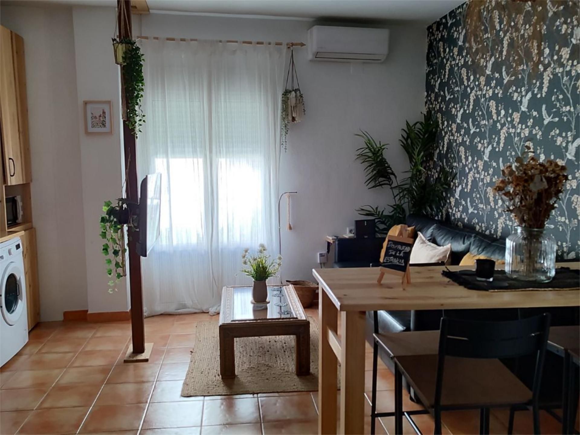 Living room of Flat for sale in El Bosque  with Air Conditioner, Furnished and Balcony