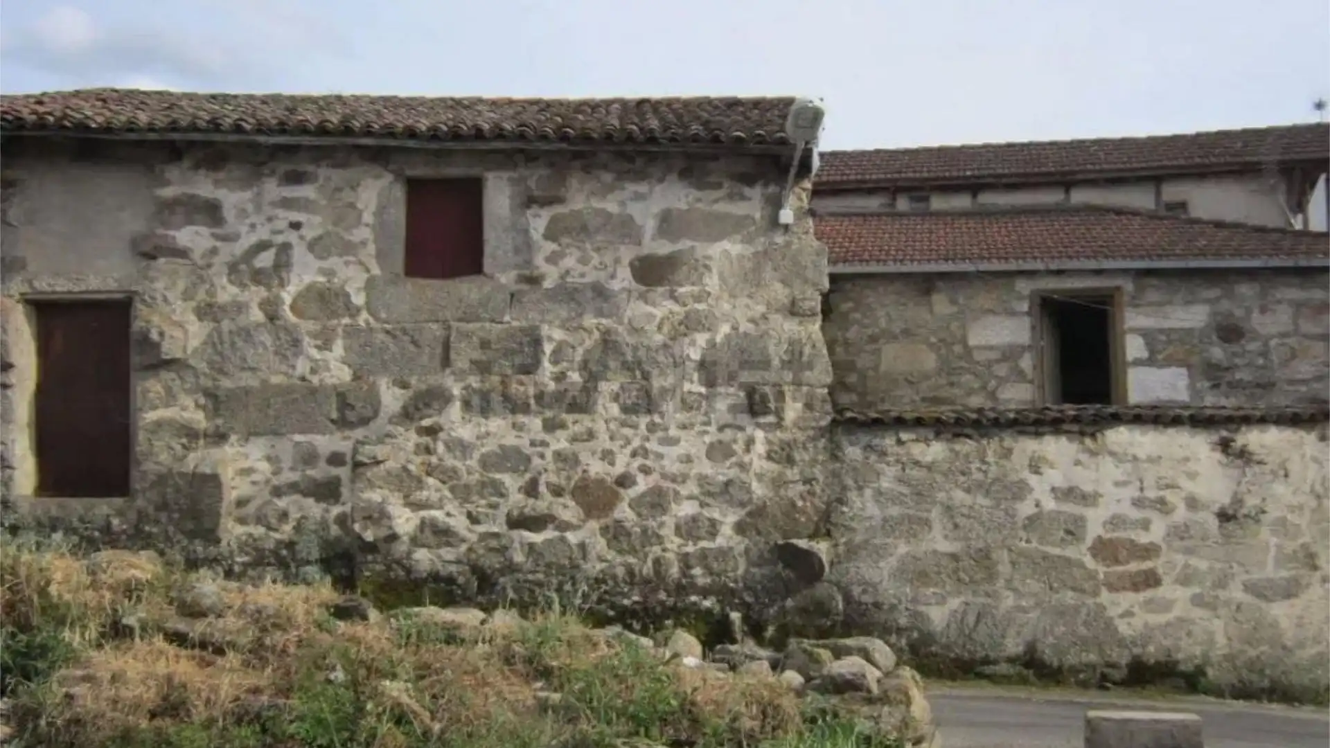 Vista exterior de Casa adosada en venta en Verín con Terraza, Trastero y Balcón