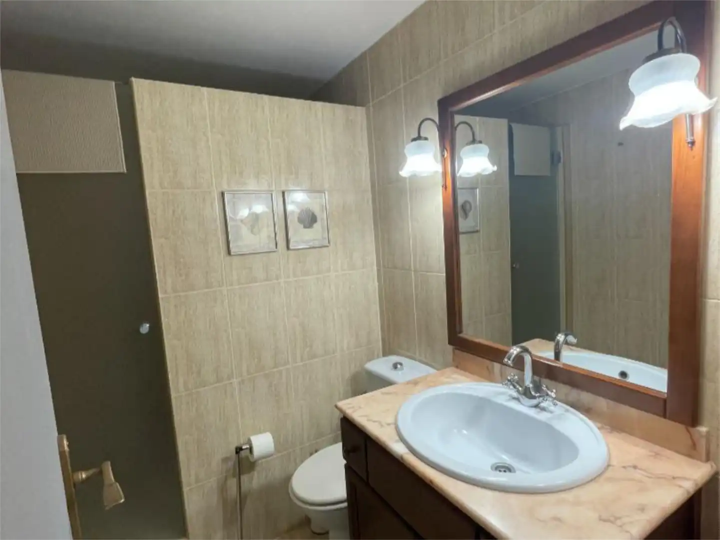 Flat for rent in Avenida de Sevilla, 2, Centro Bathroom of Flat for rent in San Vicente del Raspeig / Sant Vicent del Raspeig with Air Conditioner, Furnished and Balcony