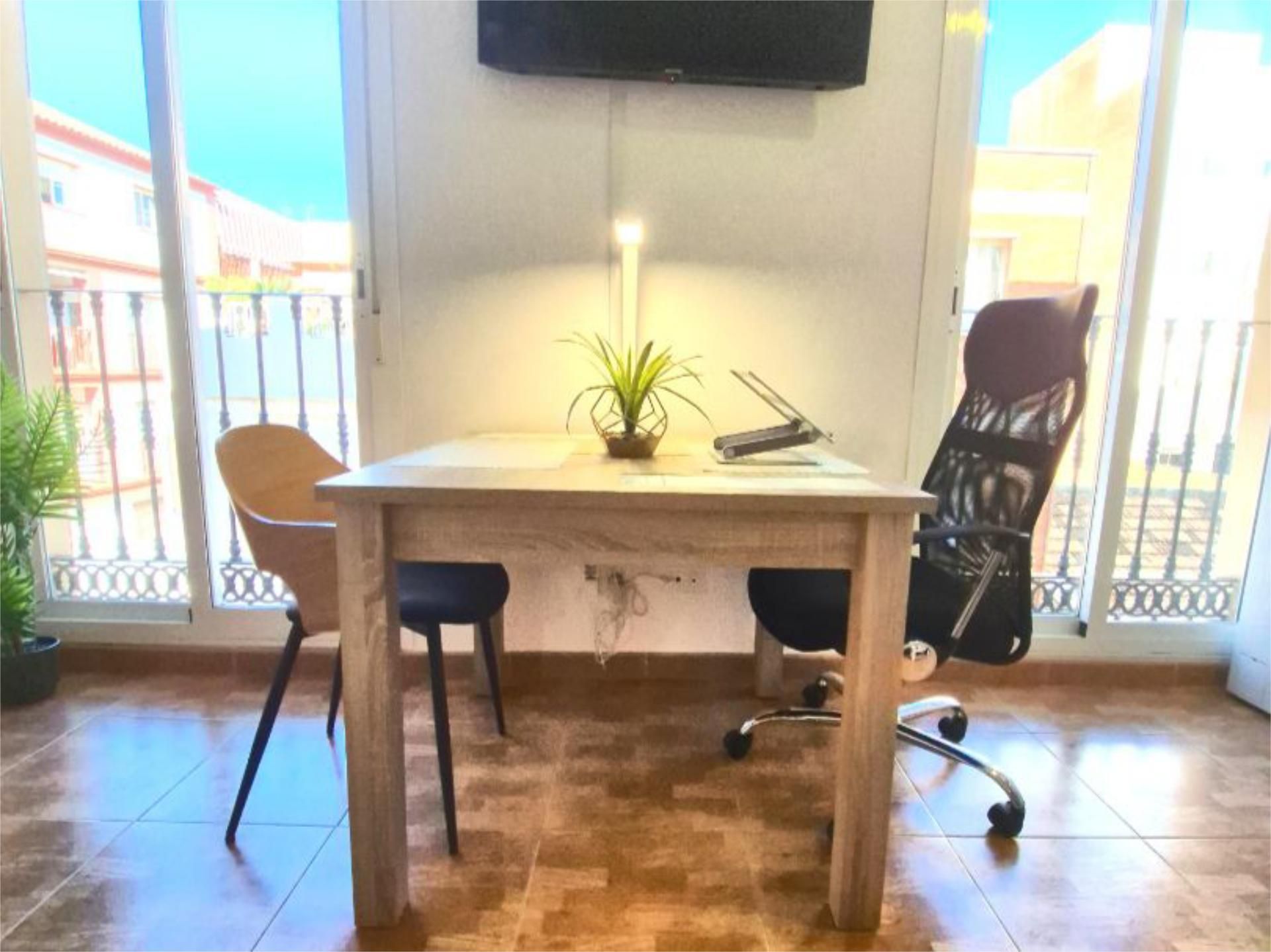 Study to rent in Málaga Capital  with Air Conditioner, Heating and Furnished