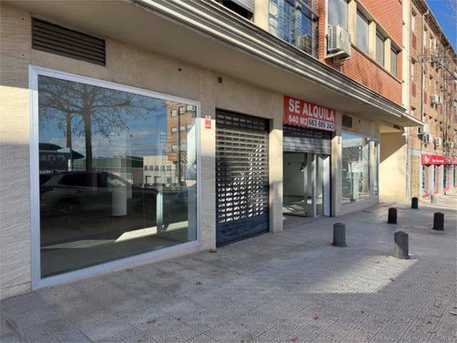 Local comercial en Alquiler en Caravaca de la Cruz