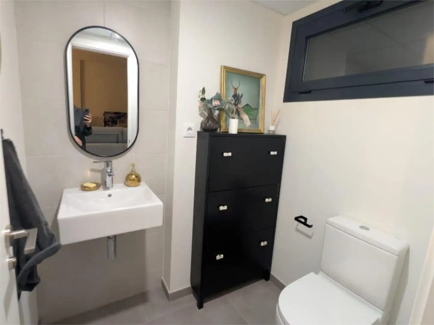Houses for sale in Calle Zeus, 82, Los Molinos - Villa Blanca Bathroom of Houses for sale in Almería Capital with Air Conditioner, Terrace and Swimming Pool
