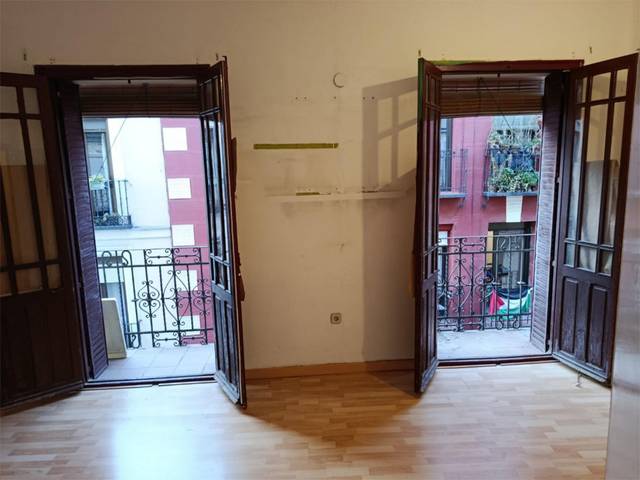 Piso en Alquiler en Calle del Salitre, 48 en Embajadores - Lavapiés