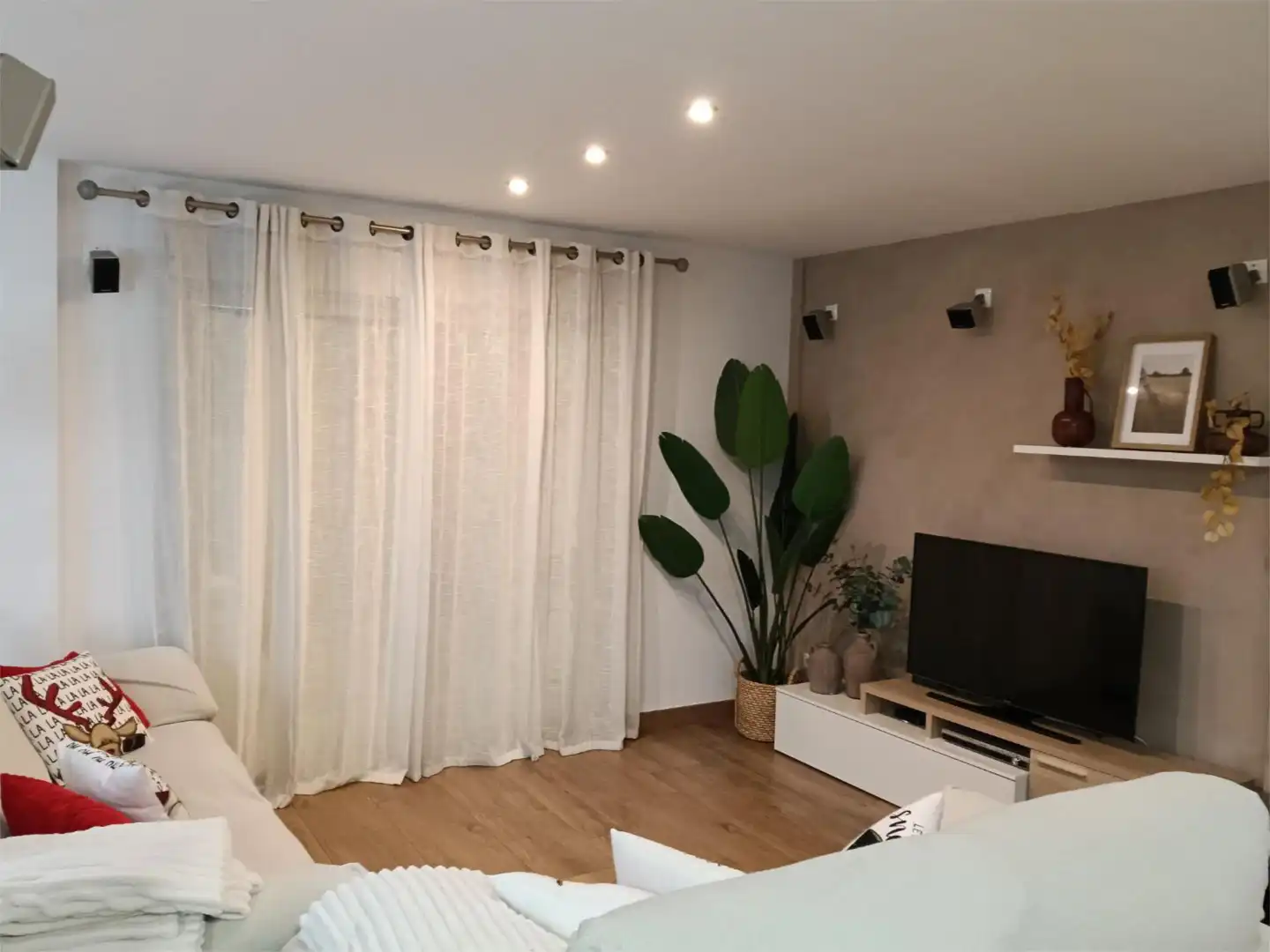 Houses for sale in Carrer de Son Amonda, 9, Son Amonda - Reis Catòlics Living room of Houses for sale in Inca with Air Conditioner, Terrace and Swimming Pool