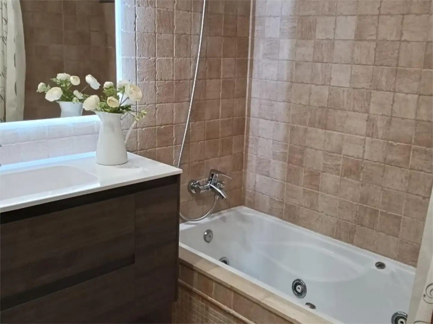 Houses for sale in Carrer de Son Amonda, 9, Son Amonda - Reis Catòlics Bathroom of Houses for sale in Inca with Air Conditioner, Terrace and Swimming Pool