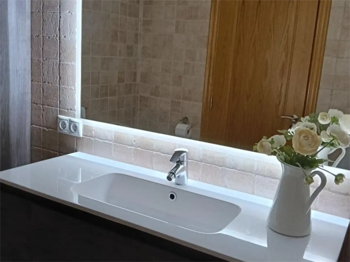 Houses for sale in Carrer de Son Amonda, 9, Son Amonda - Reis Catòlics Bathroom of Houses for sale in Inca with Air Conditioner, Terrace and Swimming Pool