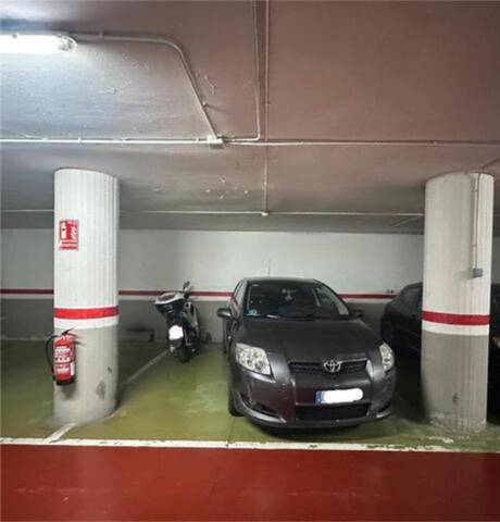 Garaje en Alquiler en Collblanc