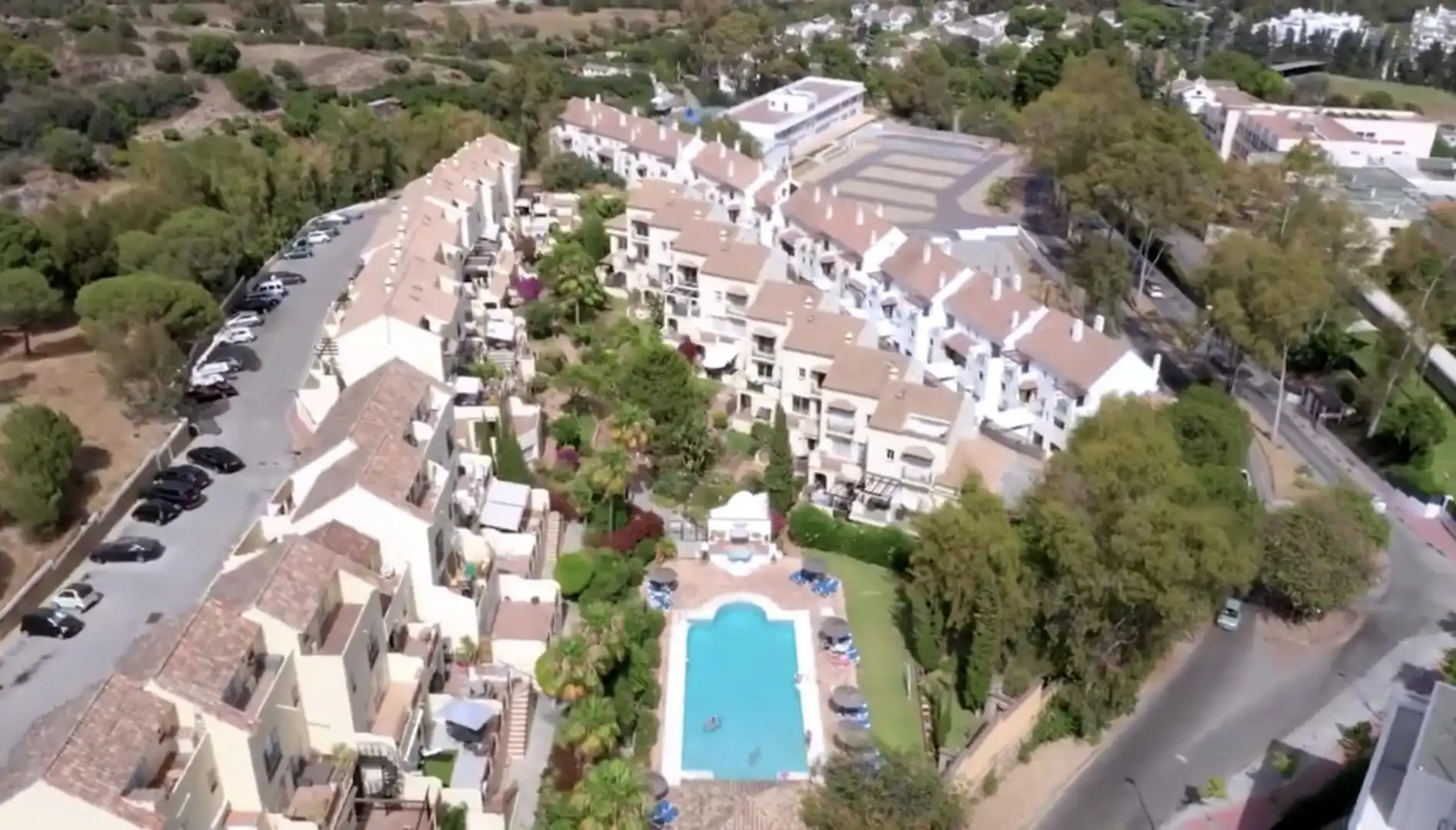 Vista exterior de Pis de lloguer en Marbella amb Aire condicionat, Calefacció i Jardí privat