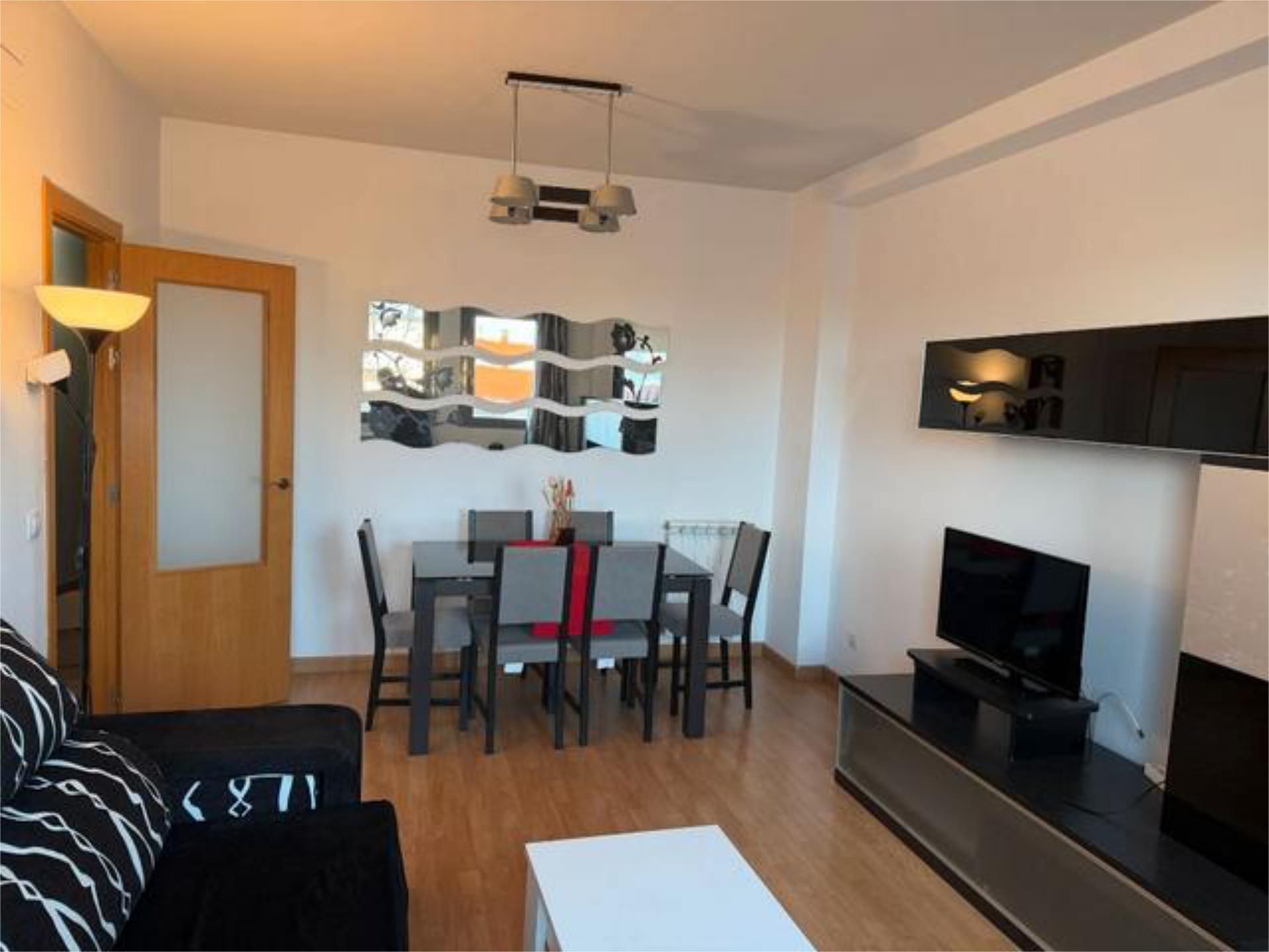 Menjador de Pis de lloguer en Ciudad Real Capital amb Calefacció, Jardí privat i Terrassa