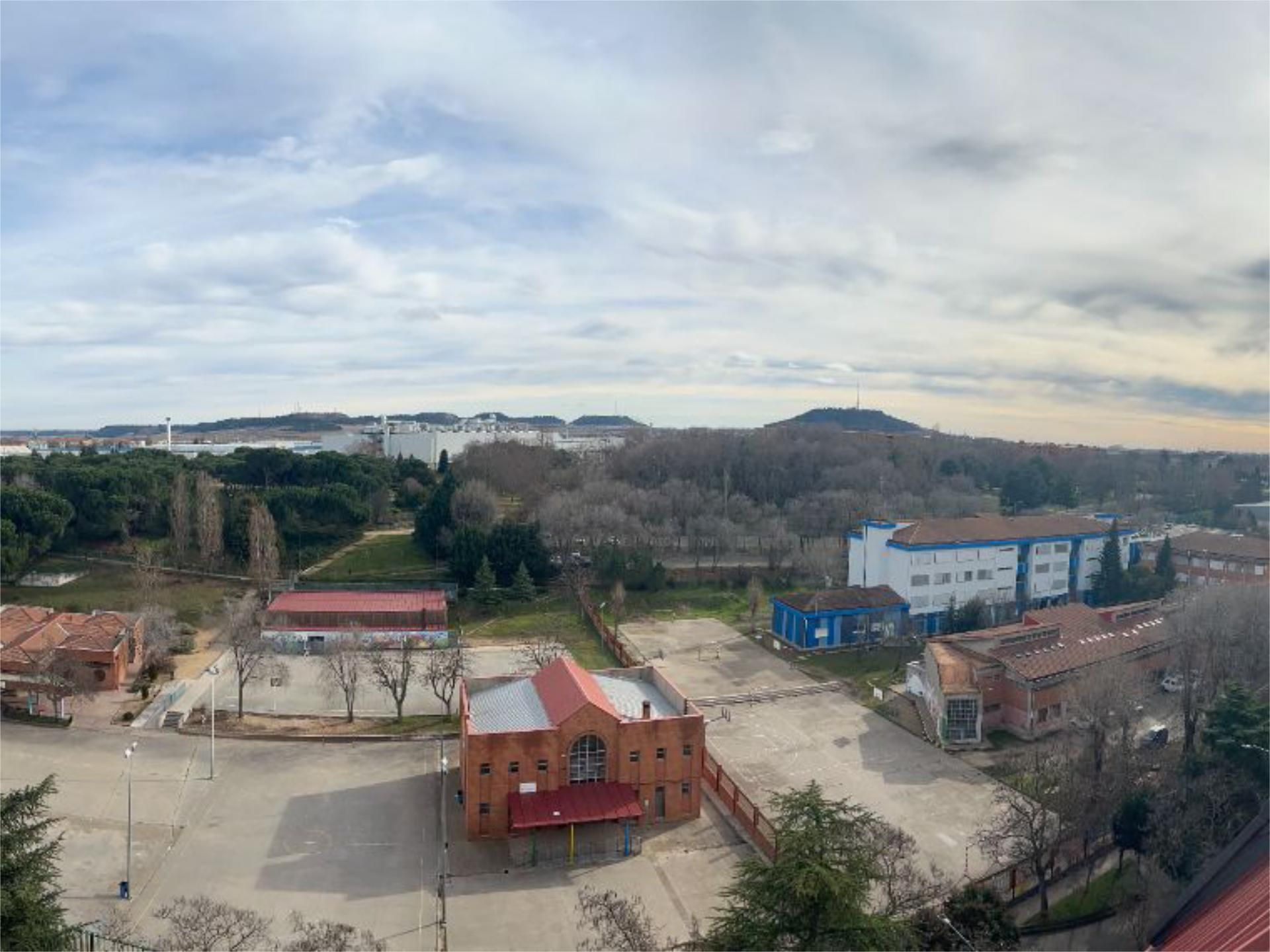 Aparcament de Àtic en venda en Valladolid Capital amb Calefacció, Parquet i Terrassa