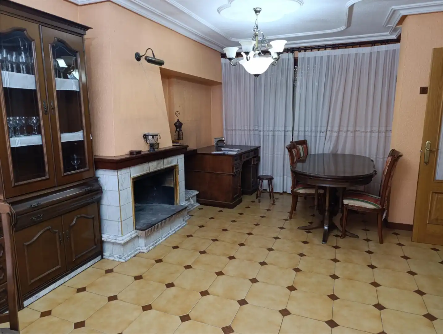 Detached homes for sale in Avenida Madrid, 12, La Coca - La Nia - Vistahermosa Dining room of Detached homes for sale in Aspe with Air Conditioner, Heating and Storage room