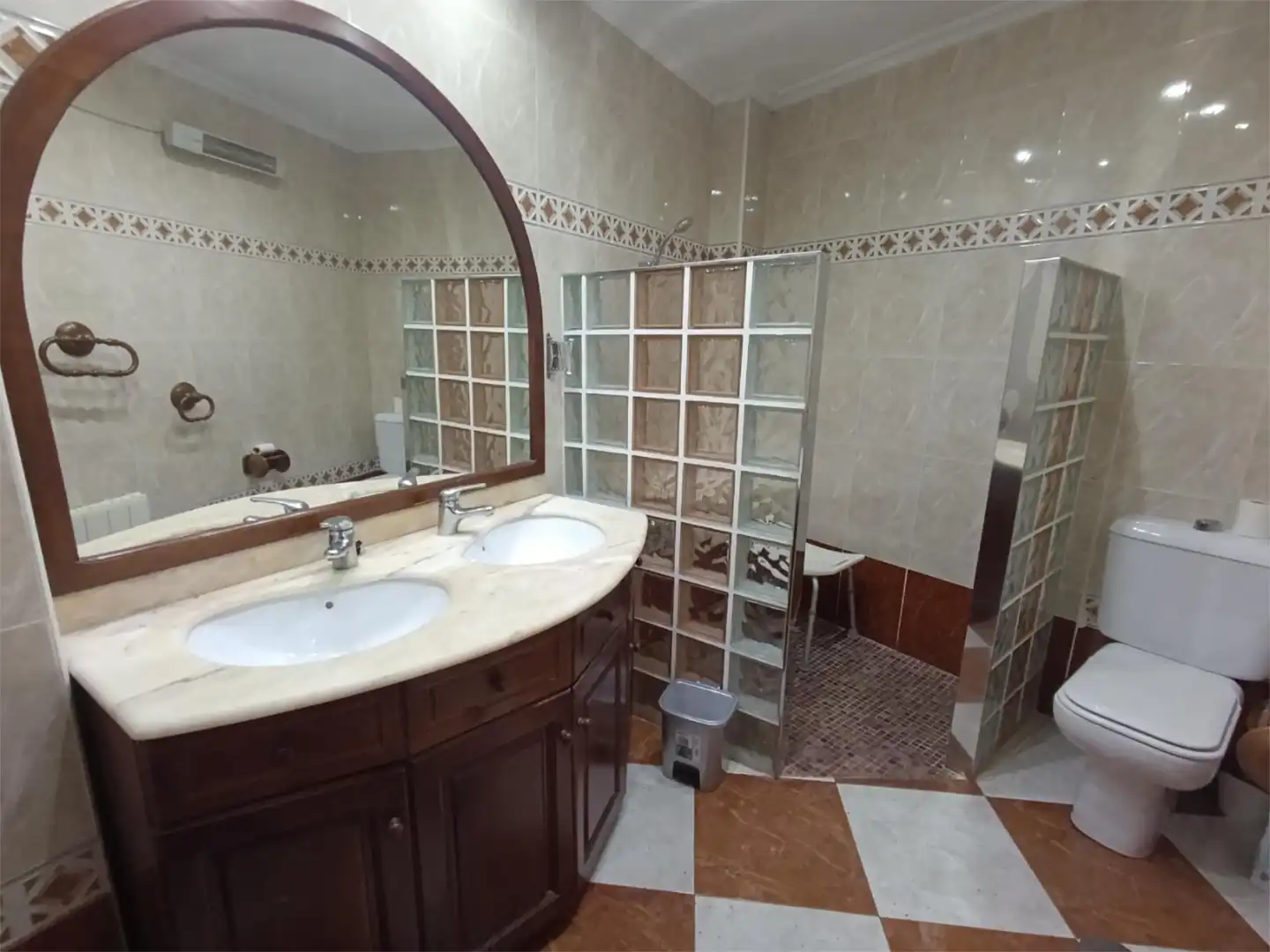 Detached homes for sale in Avenida Madrid, 12, La Coca - La Nia - Vistahermosa Bathroom of Detached homes for sale in Aspe with Air Conditioner, Heating and Storage room
