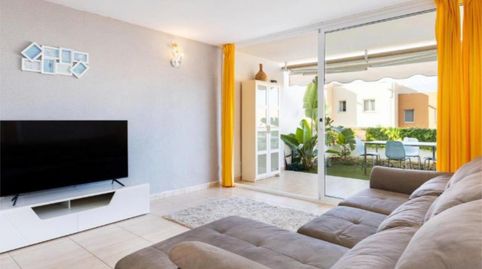 Foto 2 de Piso en venta en Avenida Kurt Konrad Mayer, 28, Playa Fañabé Alto, Adeje