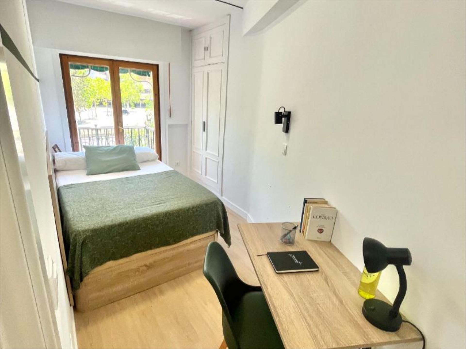 Flat to share in Calle del Petirrojo, 34, Aluche