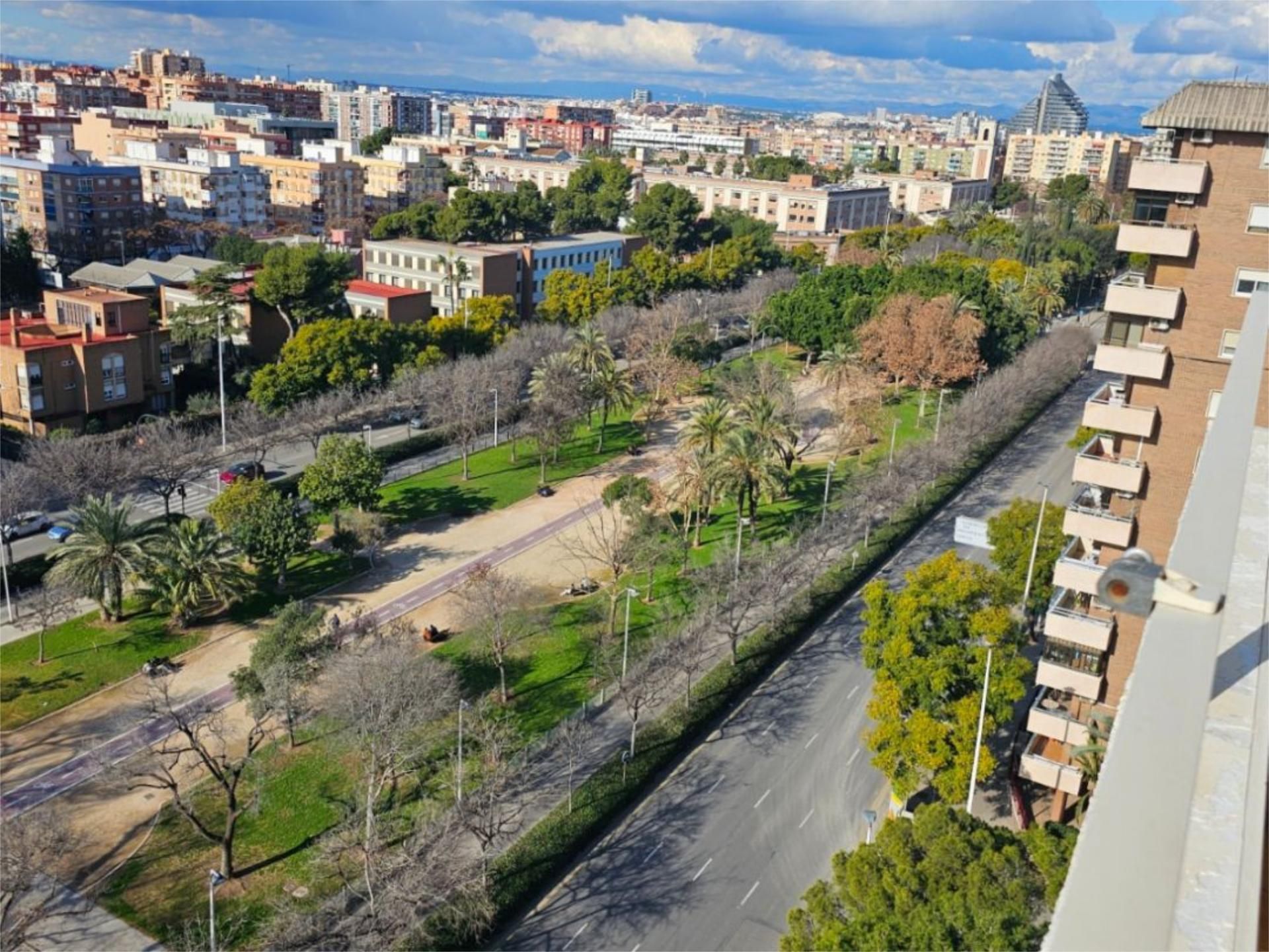Vista exterior de Pis en venda en  Valencia Capital amb Aire condicionat, Calefacció i Parquet