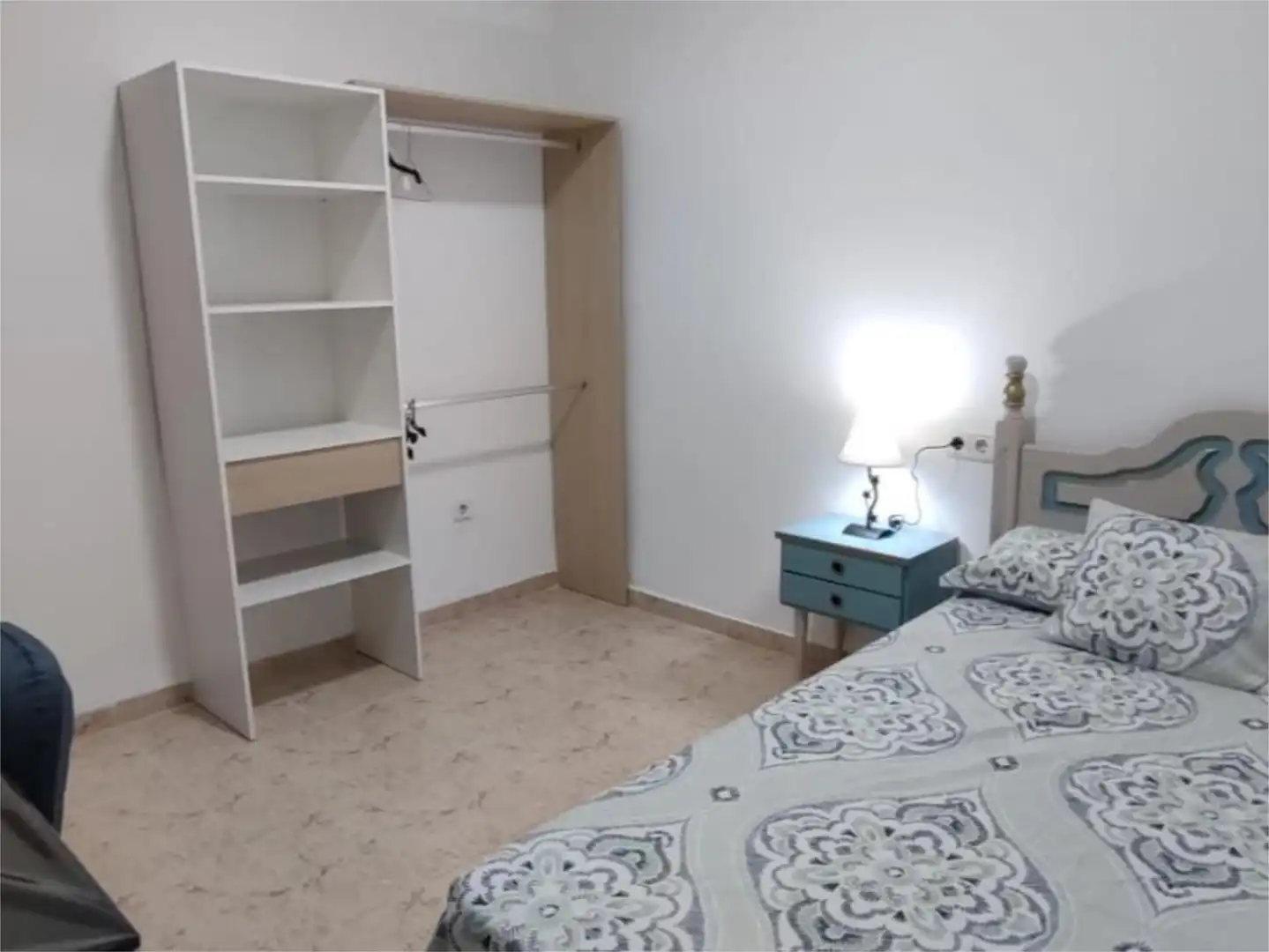 Habitación en Calle Zafiro, 15, Nueva Cartagena Habitación de Estudio para compartir en Cartagena con Amueblado