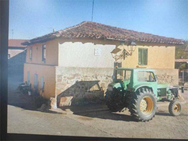 Casa-chalet en Venta en Villasur de Herreros