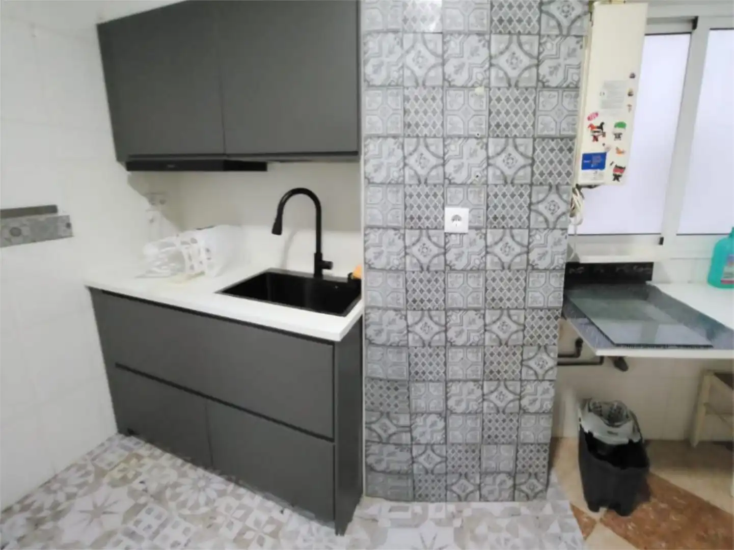 Flat for sale in Calle Goya, 2, Parque Ayala - Jardín de la Abadía - Huelín Kitchen of Flat for sale in Málaga with Air Conditioner, Heating and Private garden