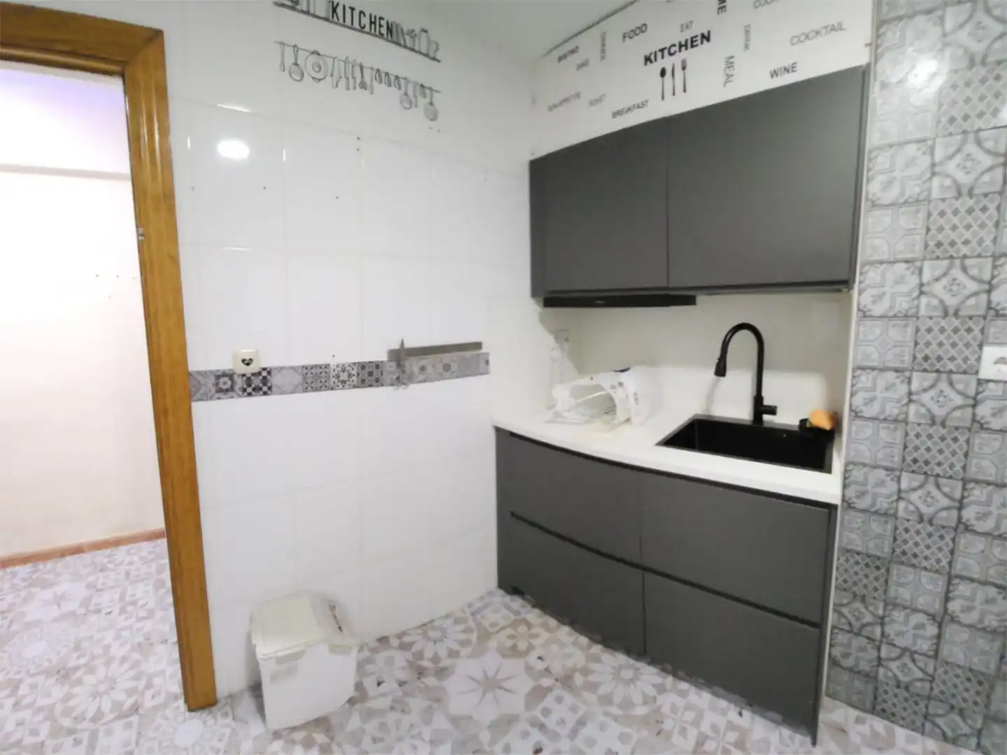 Flat for sale in Calle Goya, 2, Parque Ayala - Jardín de la Abadía - Huelín Kitchen of Flat for sale in Málaga with Air Conditioner, Heating and Private garden