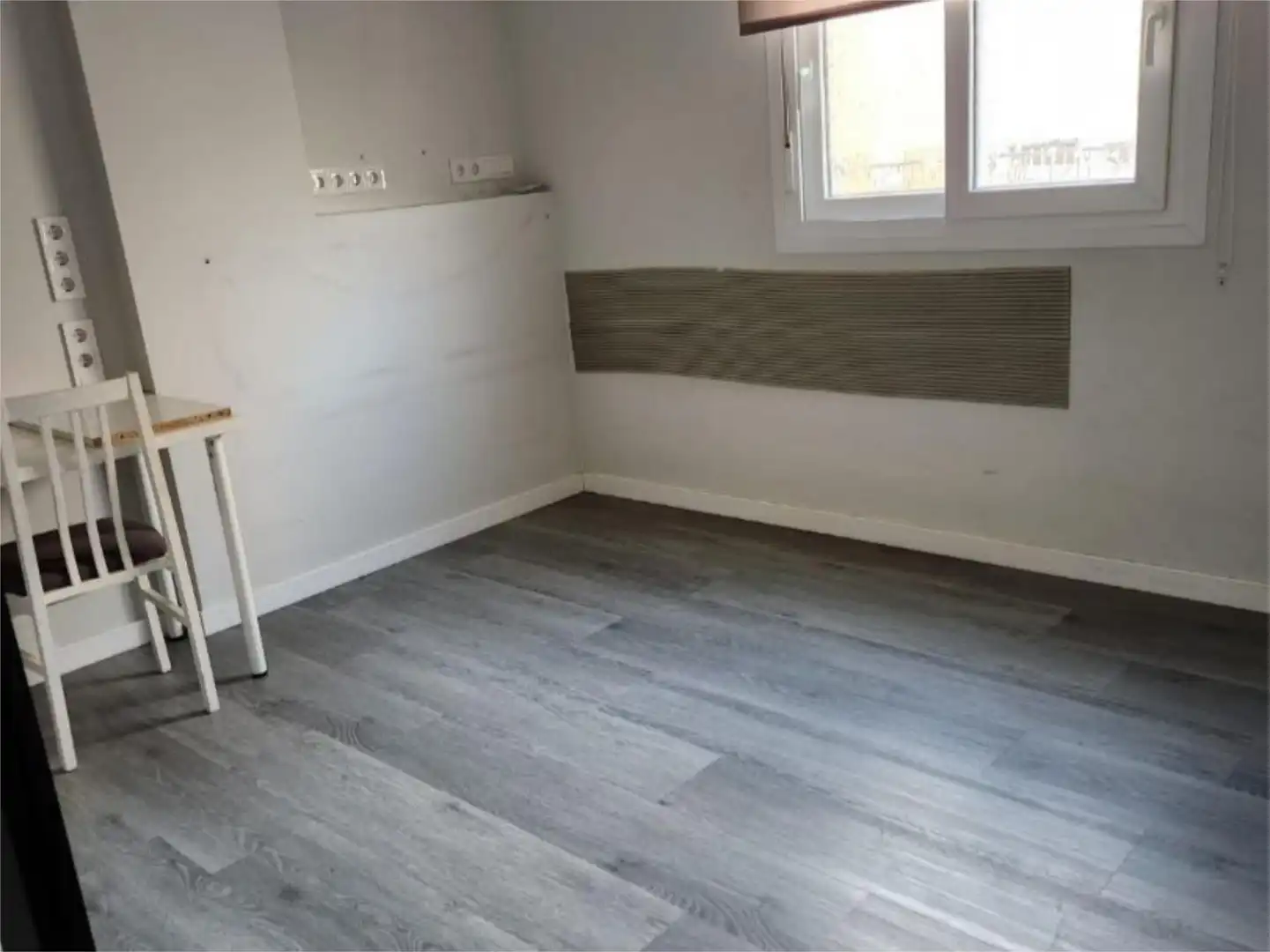 Flat for sale in Calle Goya, 2, Parque Ayala - Jardín de la Abadía - Huelín Bedroom of Flat for sale in Málaga with Air Conditioner, Heating and Private garden
