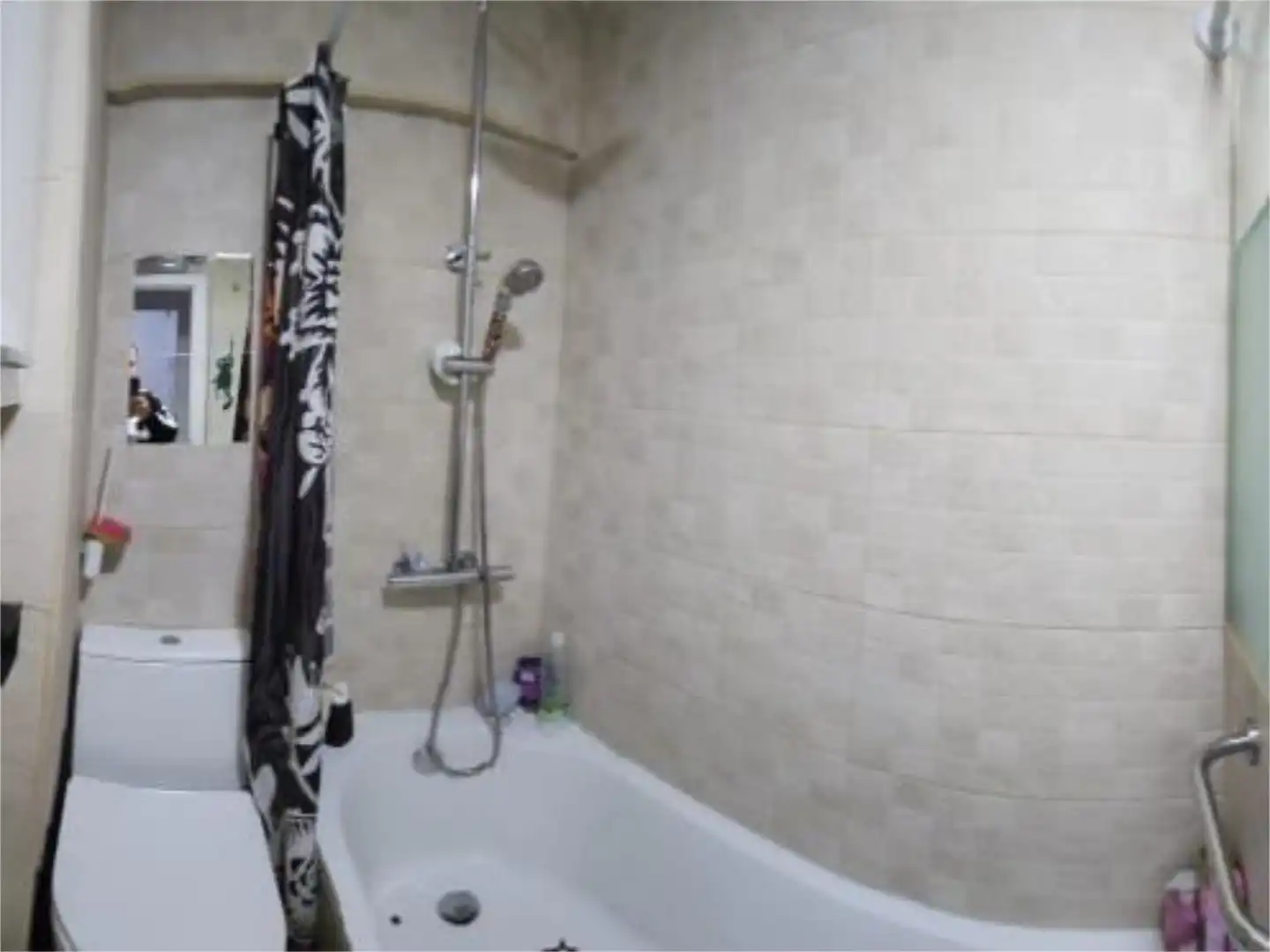 Flat for sale in Calle Goya, 2, Parque Ayala - Jardín de la Abadía - Huelín Bathroom of Flat for sale in Málaga with Air Conditioner, Heating and Private garden